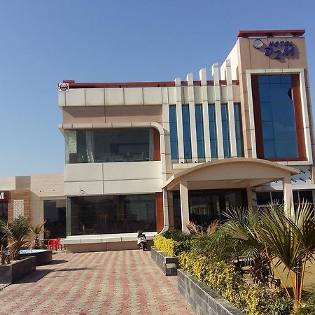 Hotel D2M Mansa Exterior photo