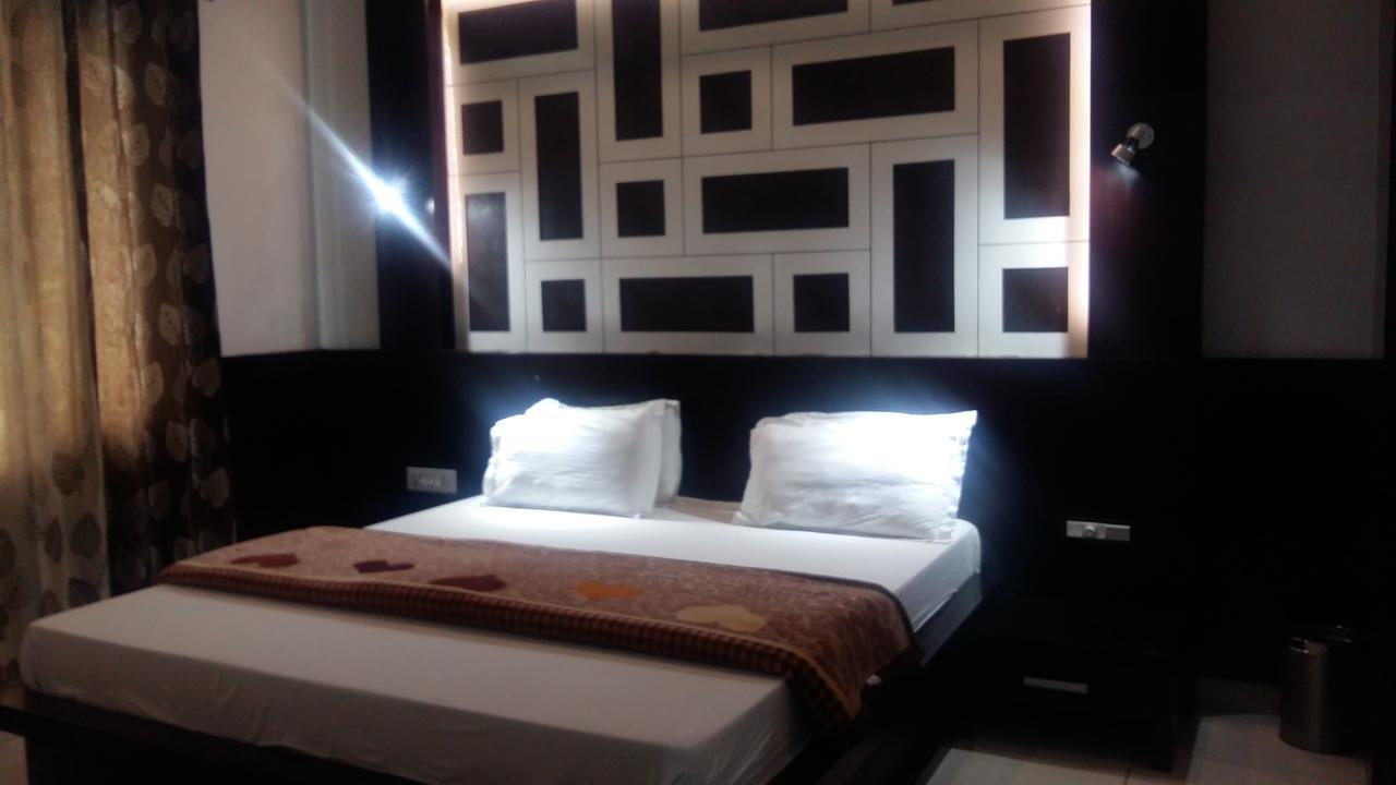 Hotel D2M Mansa Exterior photo
